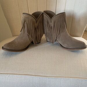 Dingo Light Brown Suede Footwear